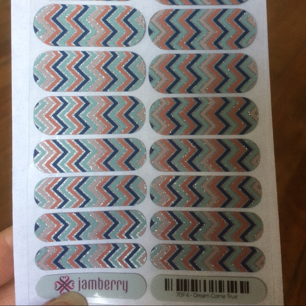 Full sheet of jamberry Dream Come True wraps